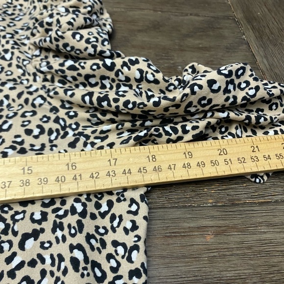 Love Ryan Los Angeles Animal Print 3/4 Gathered Sleeve Top size Large - Picture 6 of 7
